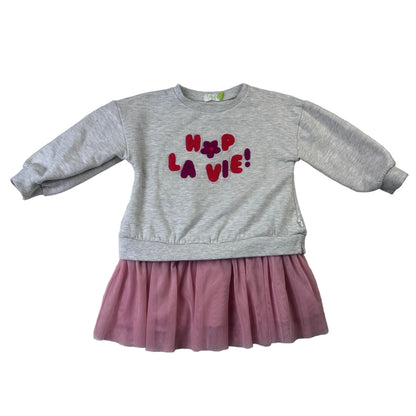 Robe à manches longues grise avec détails brodés